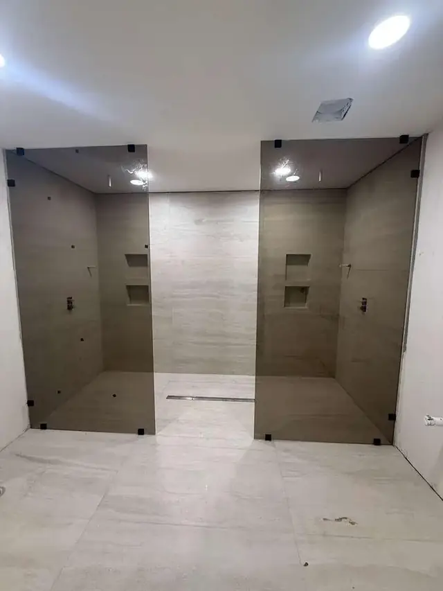 Duchas, Espejos y Cristales